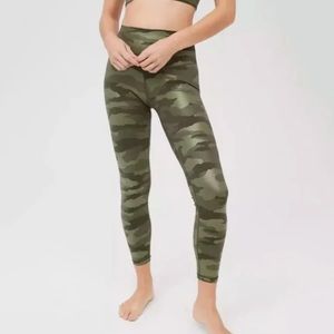 Offline by Aerie High Rise Camo 7/8 Leggings